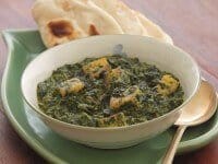 Creamed-Spinach-with-Cheese-Cubes