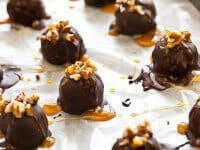 Turtle Cheesecake Pops Bites Balls finished
