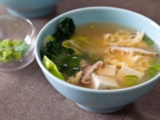 Tofu and Mushroom Miso Soup Recipe