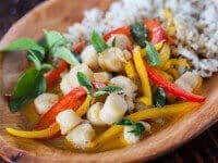 thai-seafood-curry-recipe-featured-9615.jpg