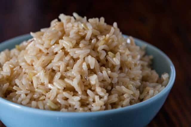 How to cook brown rice in the microwave