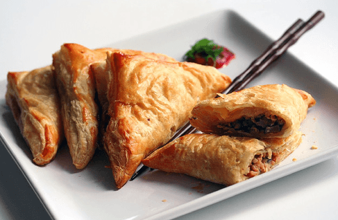 Chinese Pastries with Hoisin Chicken