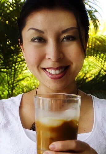 Vietnamese Iced Coffee (Cafe Sua Da)