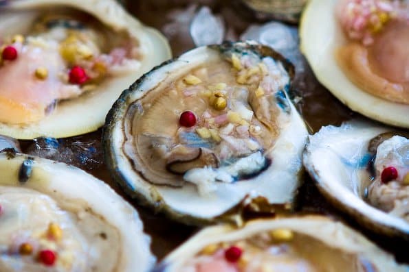 raw_oysters_asian_mignonette