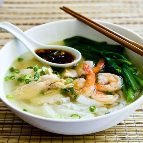 https://steamykitchen.com/wp-content/uploads/2009/06/malaysian-chicken-noodle-soup-ipoh-007-500x500.jpg