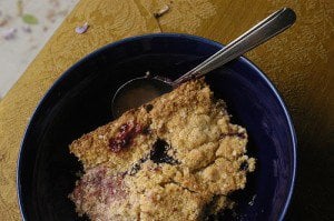 gluten-free-fruit-crumble