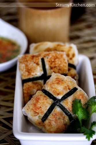 Coriander Fish Cakes with Thai Dipping Sauce