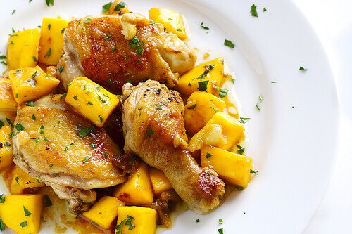 Easy Pan Fried Mango Curry Chicken