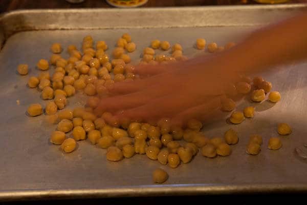 Distribute the oil Crispy Roasted Chickpeas Recipe 