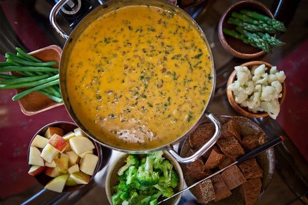 Spinach, Mushroom and Bacon Fondue (video)