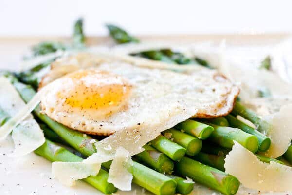 Asparagus with Fried Egg and Parmesan Cheese Recipe