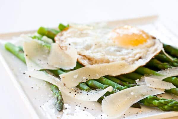 Asparagus with Fried Egg and Parmesan Cheese Recipe