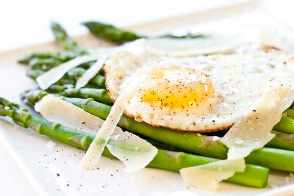 Asparagus with Fried Egg and Parmesan Cheese Recipe