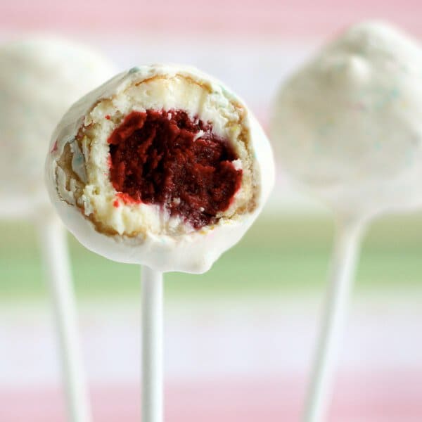 Cheesecake Filled Cake Pops ~ design-mlm