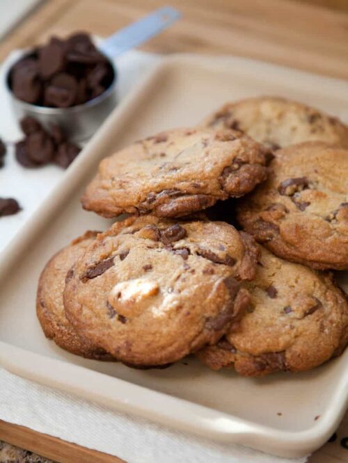 Cripsy cookies with melty nutella chips
