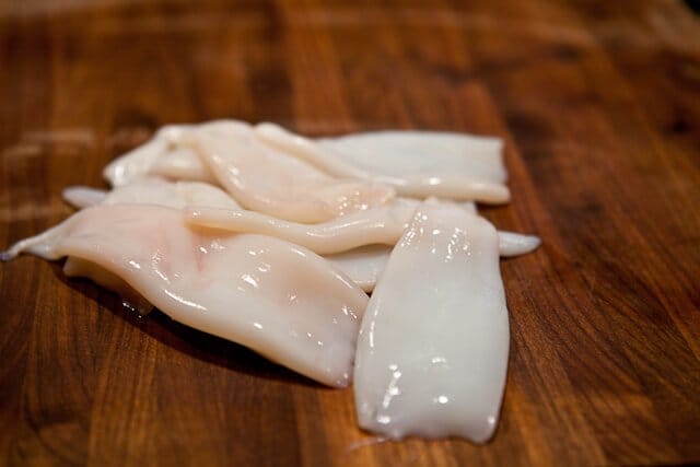 raw calamari