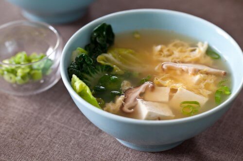 Tofu and Mushroom Miso Soup Recipe
