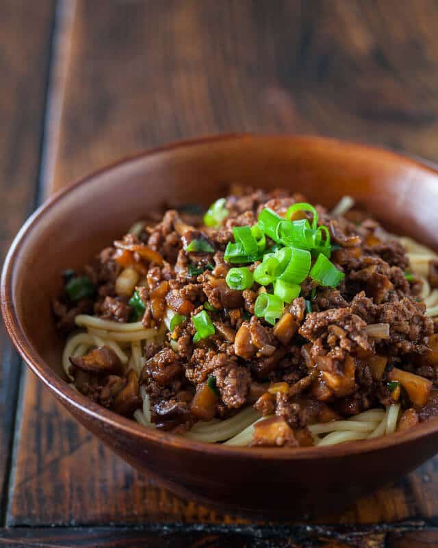 meat sauce recipe on noodles