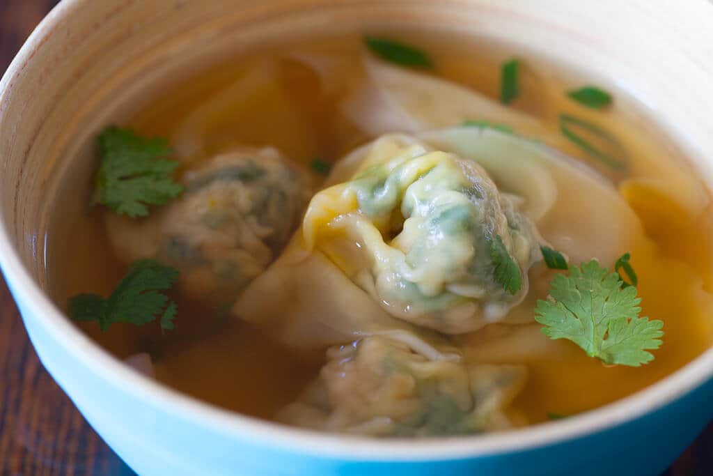 Wonton Soup with Spinach