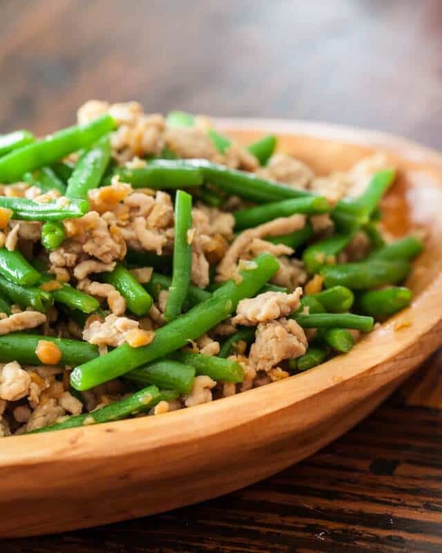 Green Bean Stir Fry with Chicken and Preserved Radish