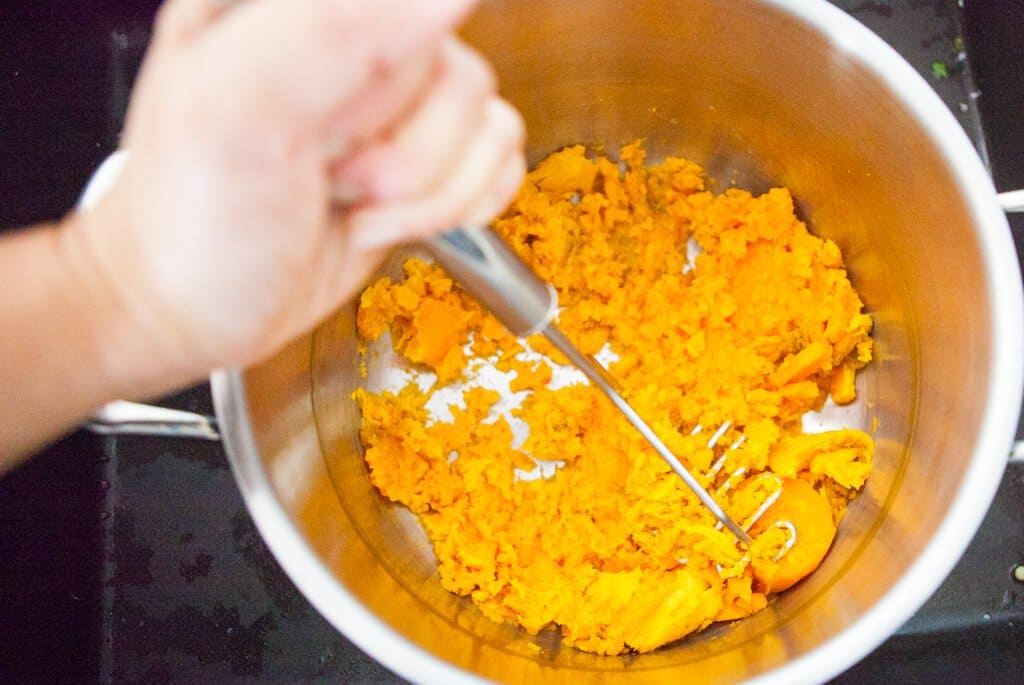 Sweet Potato Casserole Recipe - Mash Sweet Potatoes