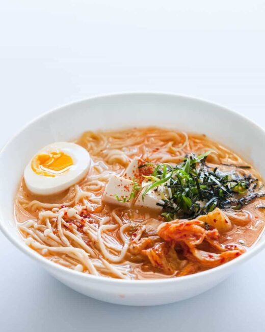 Kimchi Ramen Recipe - 15 minute recipe