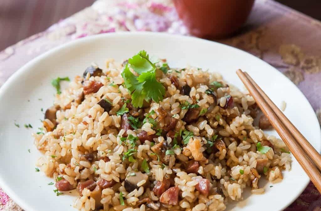 Pressure Cooker Chinese Sausage with Brown Rice