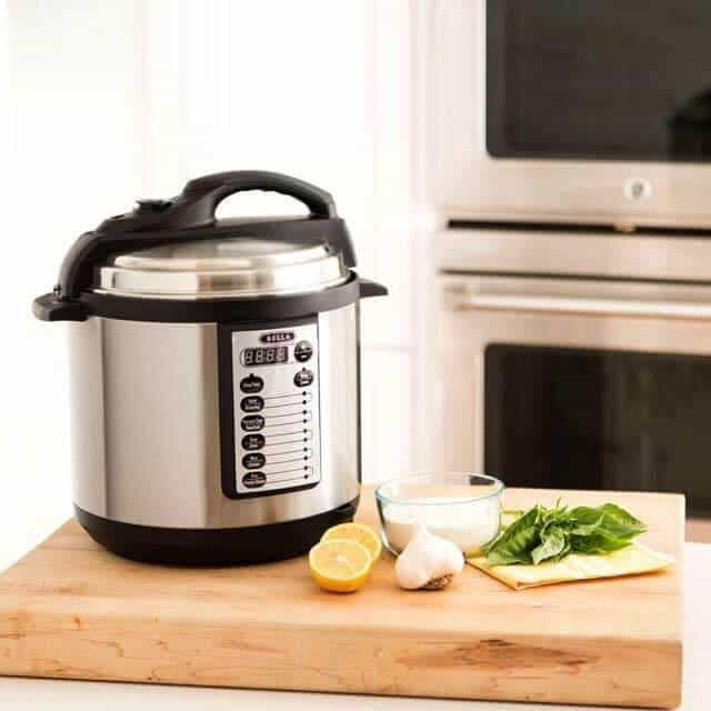 https://steamykitchen.com/wp-content/uploads/2016/06/bella-pressure-cooker-review-4b-640x640.jpg