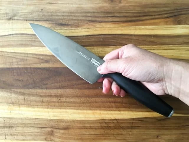 https://steamykitchen.com/wp-content/uploads/2017/09/kuhn-rikon-colori-titanium-knife-review-3520-640x480.jpg.webp