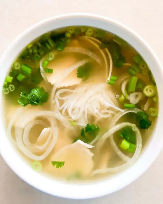 Chinese Chicken Noodle Soup (Quick and Easy Recipe) - Rasa Malaysia