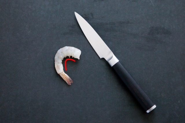 knife and shrimp 