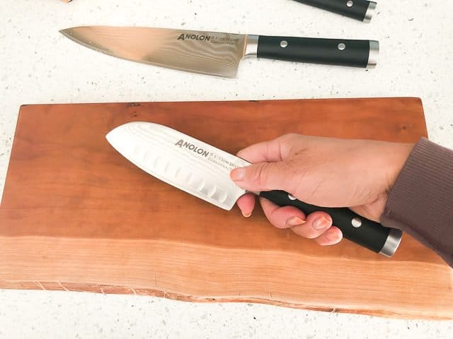 https://steamykitchen.com/wp-content/uploads/2018/11/Anolon-Imperion-Damascus-knife-set-review-20181108_IMG_0984-640x480.jpg