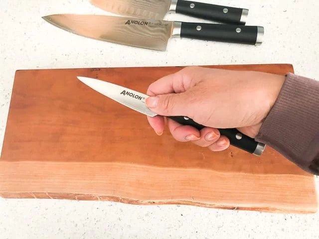 https://steamykitchen.com/wp-content/uploads/2018/11/Anolon-Imperion-Damascus-knife-set-review-20181108_IMG_0985-640x480.jpg.webp