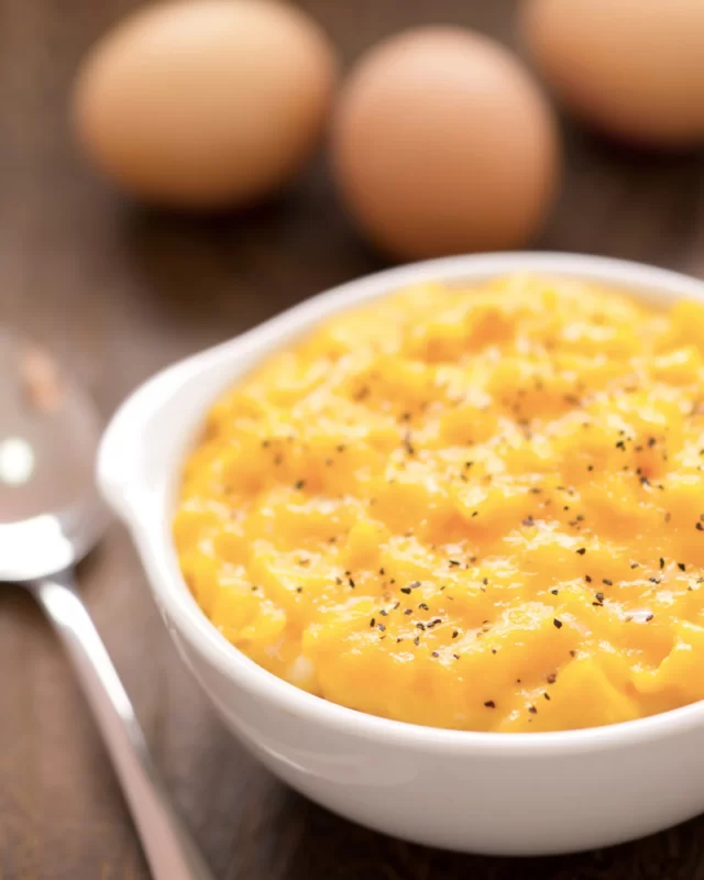 https://steamykitchen.com/wp-content/uploads/2021/07/scrambled-eggs-2-640x800.png.webp