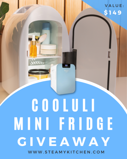 Cooluli Mini Fridge Giveaway