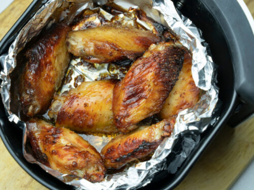 Making chicken in the air fryer, using tin foil