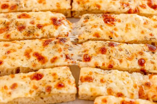 Cheesy Bread that rivals your favorite pizza place!