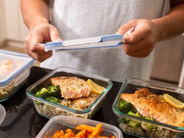 meal prepping in containers