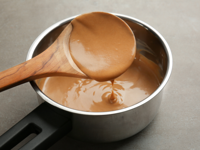 reheating gravy in a pot